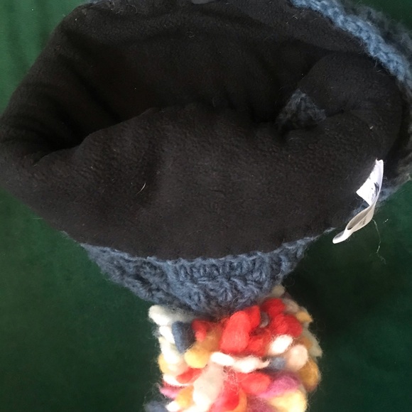 Blue wool Ambler toque - Picture 6 of 6
